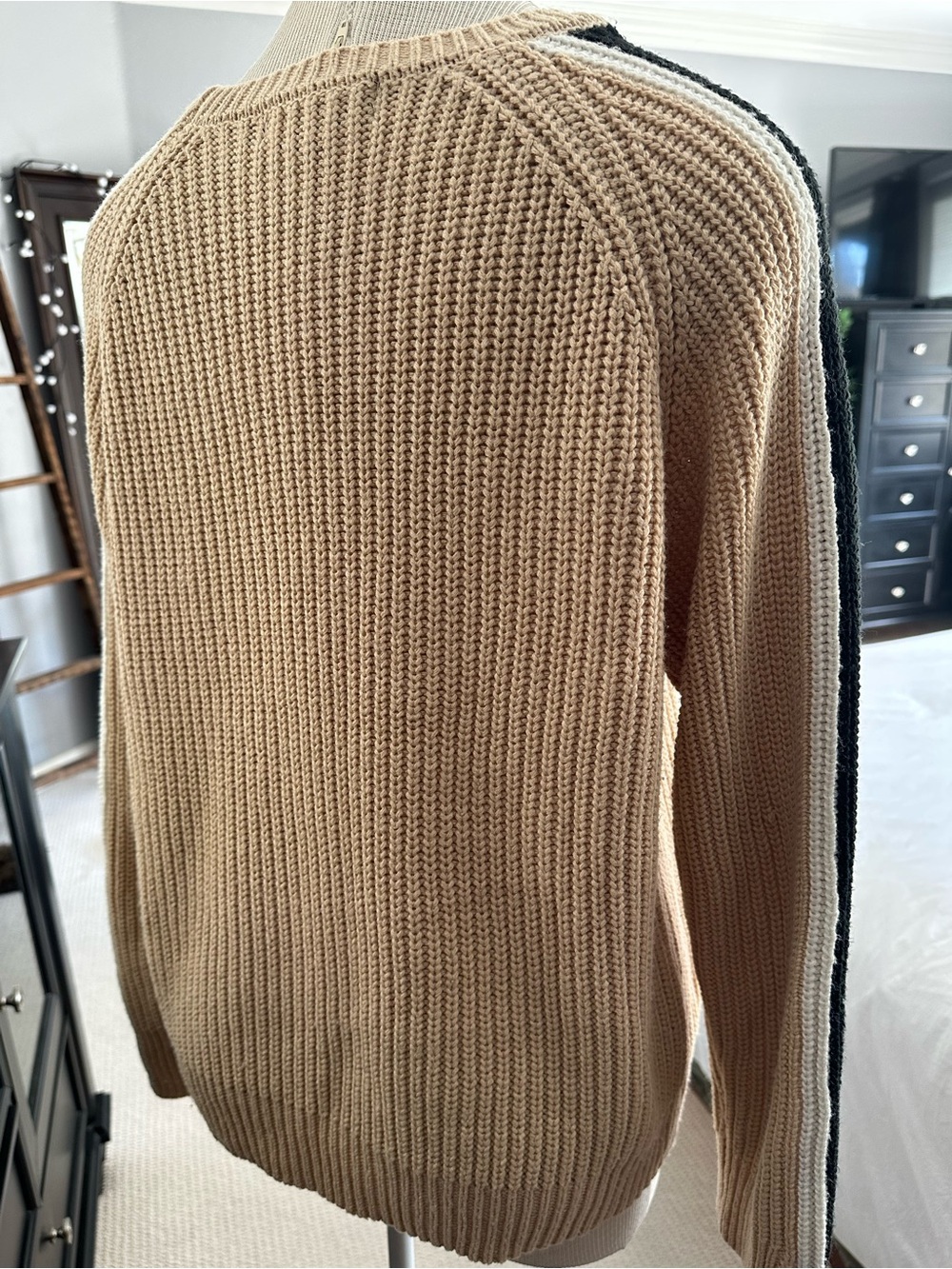 Sanctuary crewneck Sweater with Black & White Stripe Sleeve, size large - Picture 12 of 16
